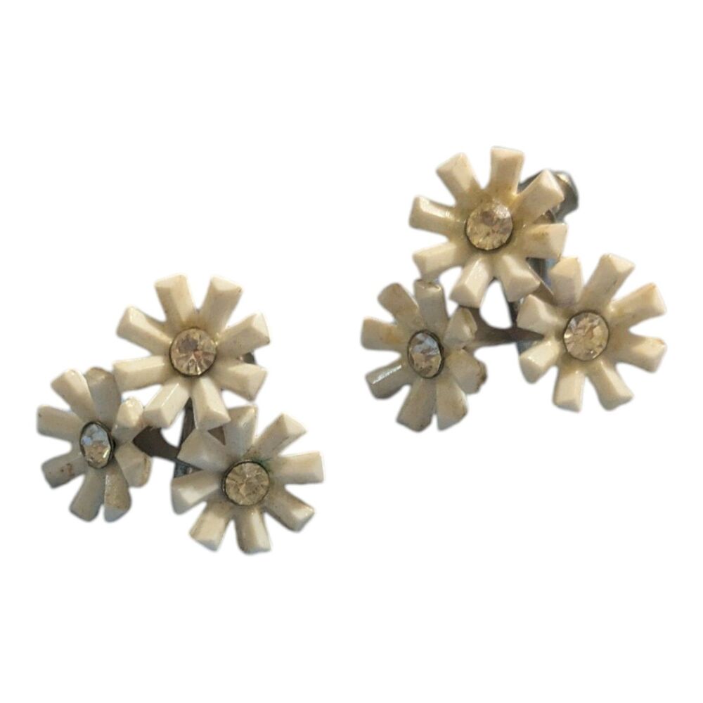 Vintage White Flower Screwback Earrings Rhinestone Floral